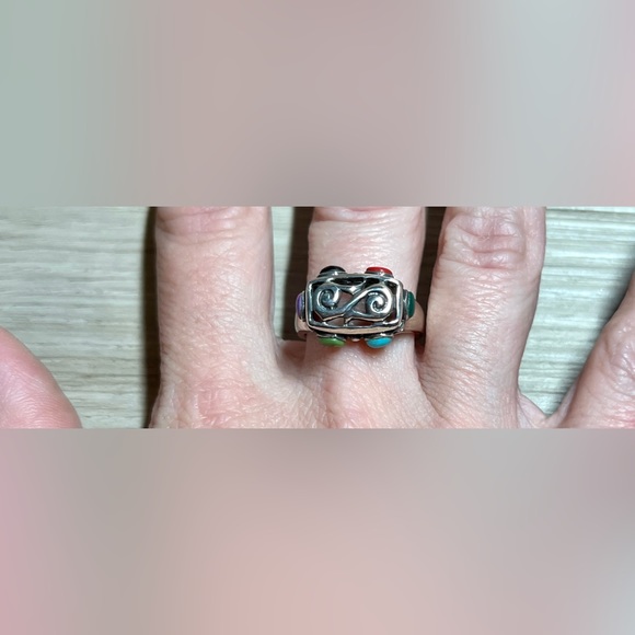 Designer (SE) Sterling Silver Turquoise, Coral, & Onyx Filigree Ring, Size 8, 5g - Picture 10 of 12